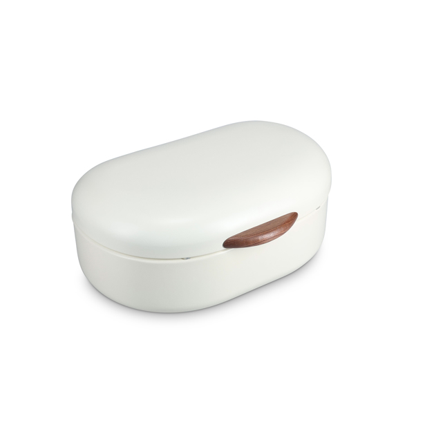 Maak kennis met de Crust collectie van Salt&Pepper een moderne en praktische reeks keukenessentials die stijl en functionaliteit combineren. Deze collectie omvat broodtrommels en keukenrolhouders ontworpen om elke keuken georganiseerd en elegant te houden. De broodtrommels kunnen ook als opslagdozen voor diverse keukenbenodigdheden dienen waardoor ze zowel praktisch als veelzijdig zijn. Met de Crust collectie voeg je een eigentijdse en functionele touch toe aan je dagelijkse keukenroutine.