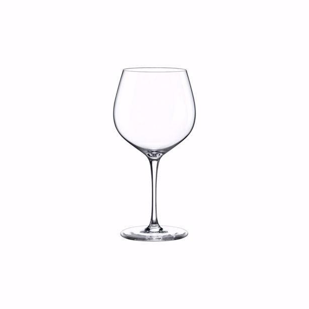 Een ingrediënt dat absoluut niet mag ontbreken op een mooi gedekte tafel is het glaswerk. De Salut-collectie heeft alles wat je nodig hebt. Van traditioneel glaswerk, glazen karaffen en wijnsets, tot serveermateriaal dat ideaal is om als cadeau weg te schenken.