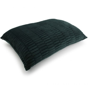 Salt & Pepper Kussen 60x40cm velvet groen Misa 5410595722631